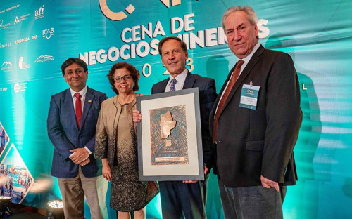 Iván Arriagada y Minera Zaldívar son premiados por la Asociación de Industriales de Antofagasta