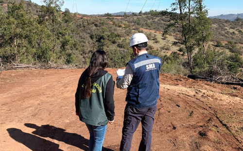 SMA ordena detención transitoria de construcción de 10 torres de transmisión en la Cordillera de la Costa