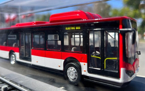 Ministerio de Transportes y UE presentan oportunidades de inversión en electromovilidad para Santiago