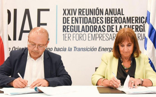 CNE firmó acuerdo con Unidad Reguladora de Servicios de Energía y Agua de Uruguay