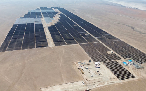 Vector Renewables realizará la gestión técnica de 588 MW de activos fotovoltaicos de Mytilineos en Chile