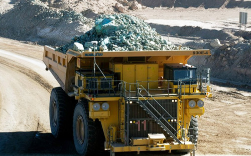 Cochilco presentó los estudios de proyección de consumo de agua y electricidad en la minería del cobre