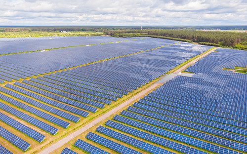 Solek reutiliza aluminio y cobre de sus paneles solares e impulsa proyecto piloto para recuperar el vidrio