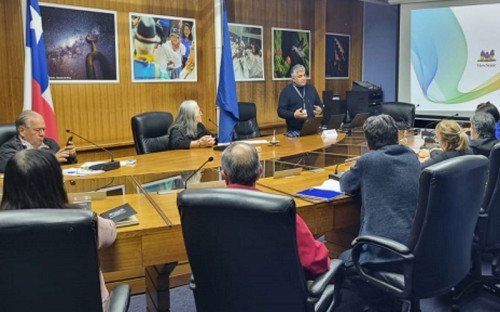 SEA de Arica expone ante el Cosoc del municipio local sobre proyecto de desalinizadora