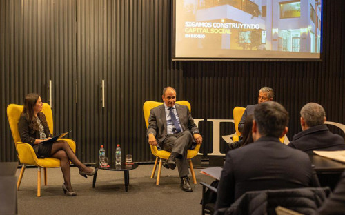 Buscan conectar oferta gasífera de Neuquén con sector industrial del Biobío