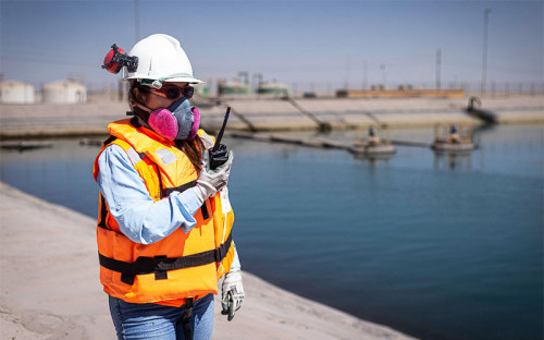 Participación de mujeres en empresas mineras aumenta a un 21,8%
