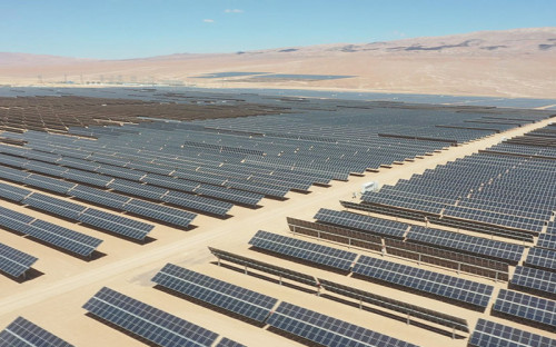 AES Andes ingresa a SEA Solar Oriente y alcanza los US$3.000 millones en tramitación de proyectos de energías renovables