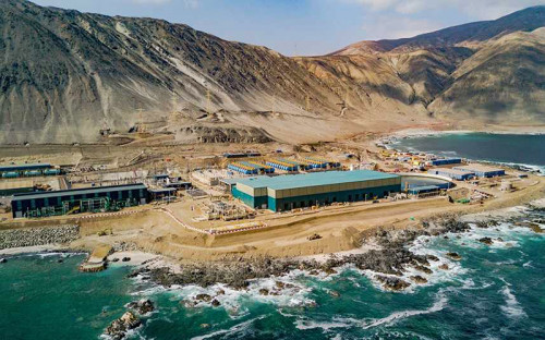 Acades insiste en la necesidad de utilizar nuevas fuentes de agua y avanzar en desalación y reúso para enfrentar crisis climática
