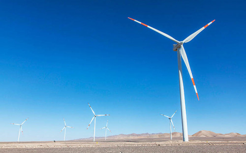 Reconocen a Chile por sus buenas prácticas para atraer inversiones en energías limpias