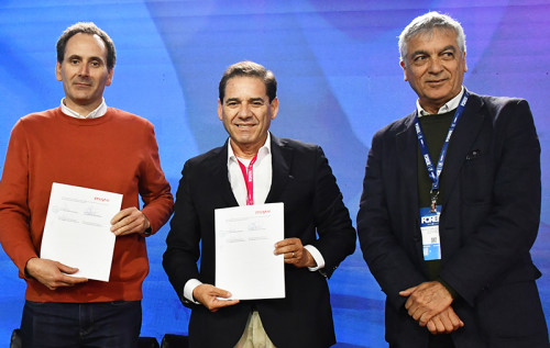 CMP y Enami firman convenio y habilitan más de 44 mil hectáreas para la pequeña minería en Atacama y Coquimbo