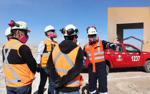 Ministro Hales inicia obras para el encapsulamiento del chancado