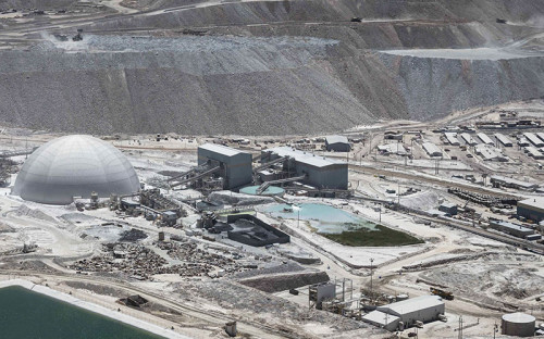 Zaldívar presentó medidas para avanzar en la aprobación de permiso ambiental que evite su cierre
