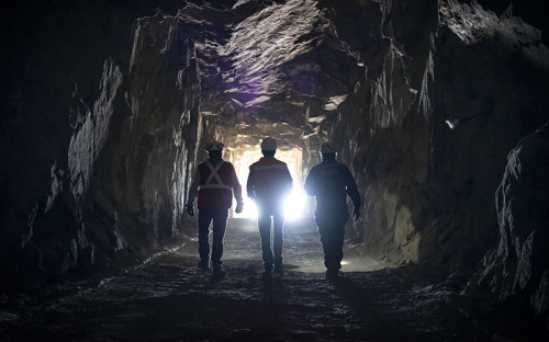 Enami aumenta pago de anticipos a pequeños mineros por hasta 30%
