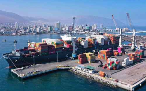 Exportaciones chilenas: Enví­os de bienes y servicios registran cifras récord en 2024