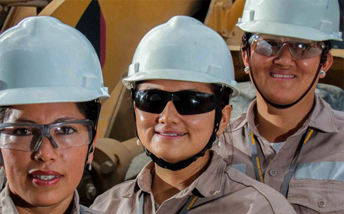 Informe aborda desigualdades de género en la minería boliviana y propone reformas para un sector más inclusivo