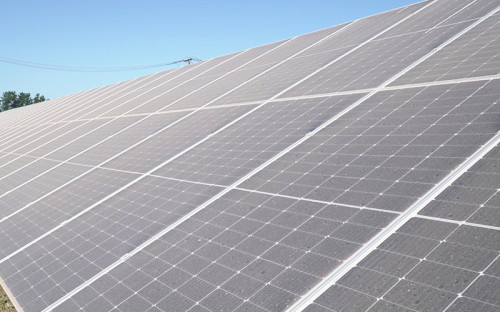 Destacan aprobación de permisos sectoriales de tres proyectos solares que implican una inversión de US$ 60 millones