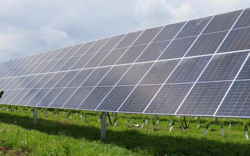 Programa piloto financiará sistemas fotovoltaicos para cooperativas de agua en zonas rurales