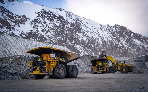 Récord nacional: Minera Los Pelambres lidera en eficiencia y cuidado de neumáticos mineros