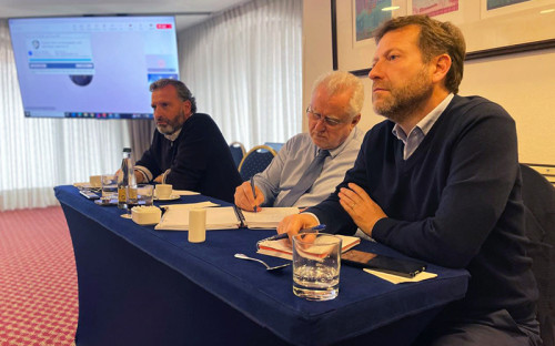 Codelco coordina mesa de trabajo con contratistas y sus dirigentes sindicales para garantizar un retorno seguro en El Teniente
