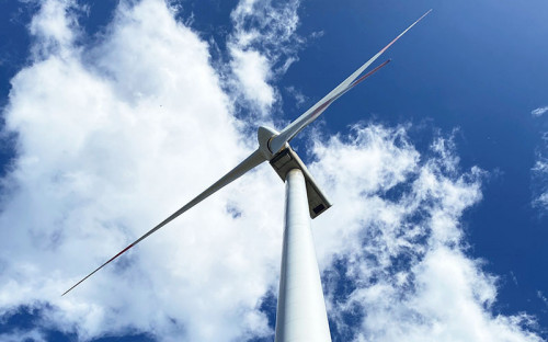 Parque eólico Ckhúri de Mainstream Renewable Power comienza a inyectar energía limpia al Sistema Eléctrico Nacional