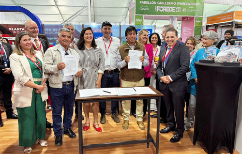Convenio Enami-CMP apoya a pequeños productores en arriendo de concesiones mineras