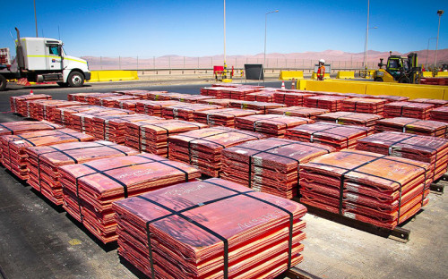 Cochilco eleva el precio promedio del cobre a US$ 4,55 la libra para el año 2026