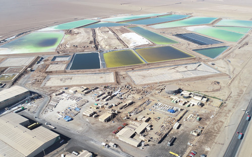 SQM mejora resultados a septiembre impulsada por mayores precios y volúmenes de litio