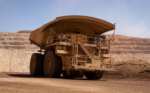 Estudio de EY: Aumento de costos y productividad es el principal riesgo en la industria minera de Chile para 2026