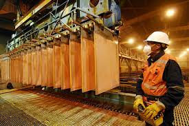 Producción de cobre en Chile cae en 2025 y es la tercera cifra más baja de la última década