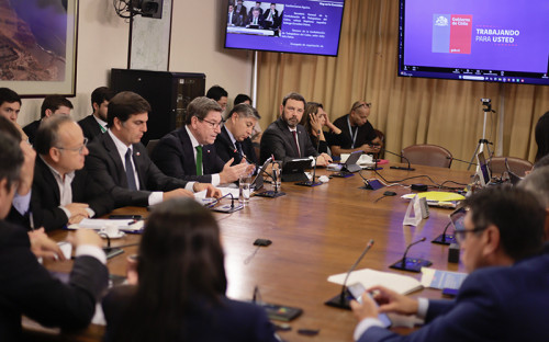 Biministro Mas presenta lineamientos mineros para fortalecer el desarrollo de la industria