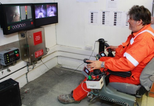 Pala telecomandada permite recuperar importante sector de la mina El Teniente
