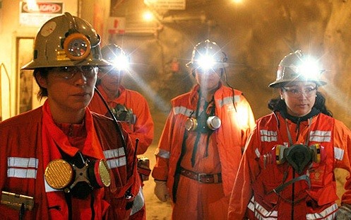 Mujer en Minería rompiendo barreras