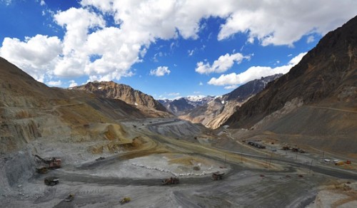 Traspaso Andina presenta un avance total de 67 porciento y culmina excavación y fortificación del Centro de Distribución de Mineral