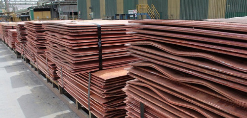 Principales productoras de cobre chinas firman acuerdos de suministro con minera del grupo Luksic