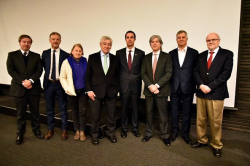 Centro de Energía de la UDP y ACERA realizan seminario sobre generación eléctrica cero emisiones