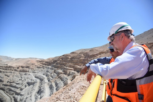 Ministro de Minería destaca adjudicación de proyecto de desalinización de agua de mar anunciado por Codelco