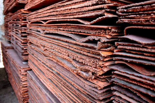 Sonami prevé que superávit global de cobre llegará a 200 mil toneladas este año